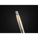 Parker Royal Jotter Special Edition 70 Éves  Jubileum Golyóstoll Cizellált, Arany Klipsz 2205611
